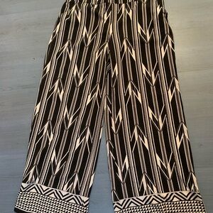 New York & Company Black and White Patterned Wide Leg Pants